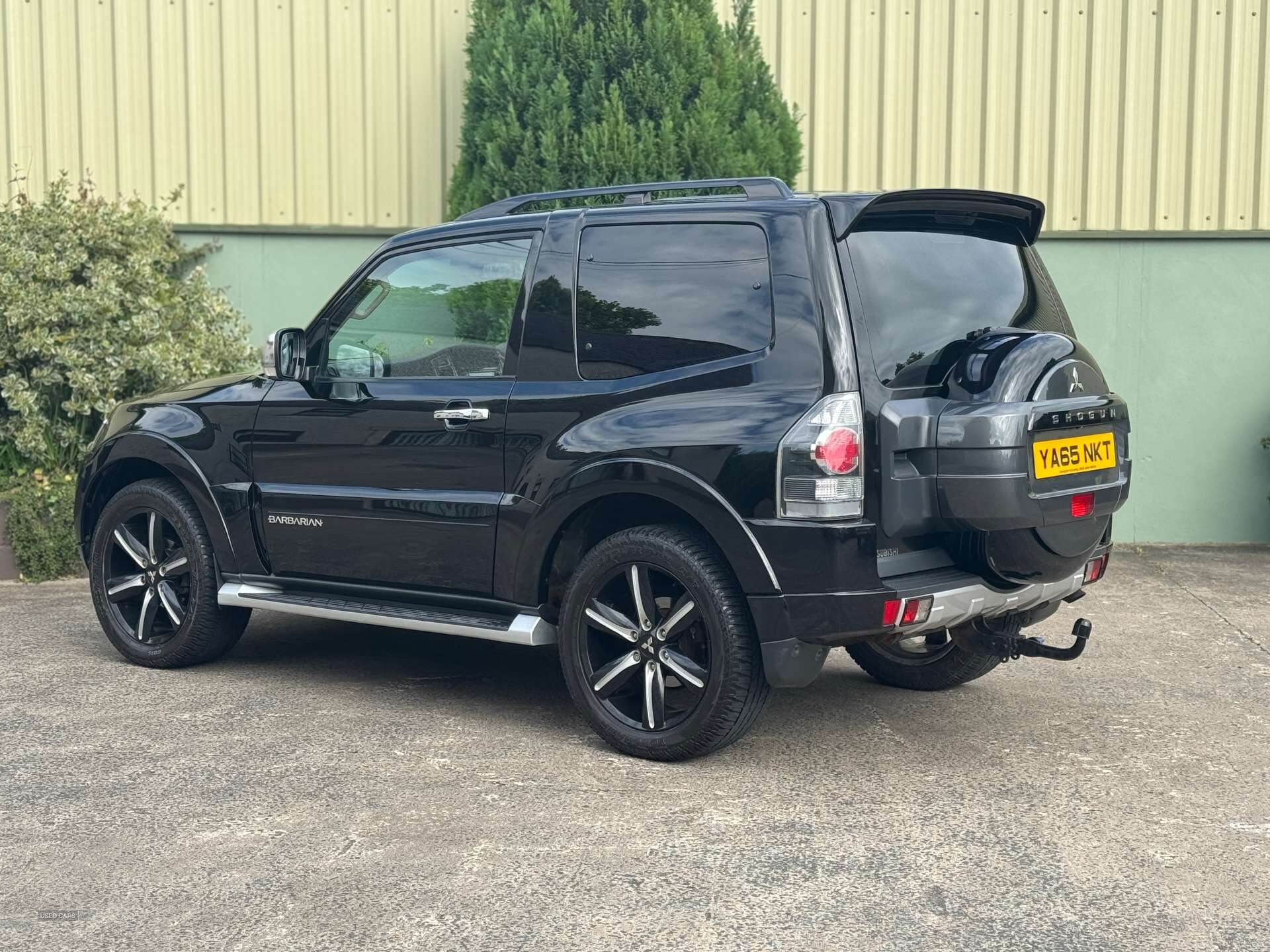 Dec 2015 Mitsubishi Shogun 3.2 DI-DC 187 Barbarian Van Auto