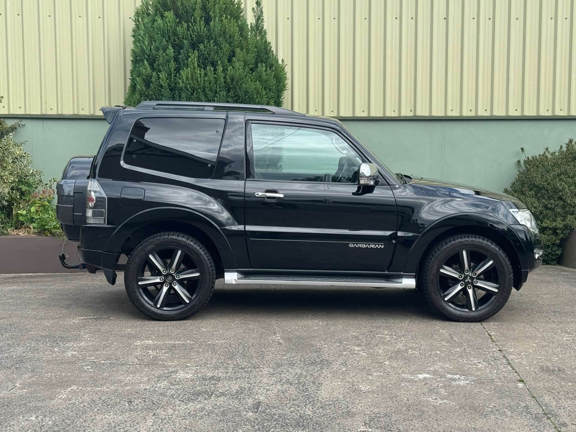 Dec 2015 Mitsubishi Shogun 3.2 DI-DC 187 Barbarian Van Auto