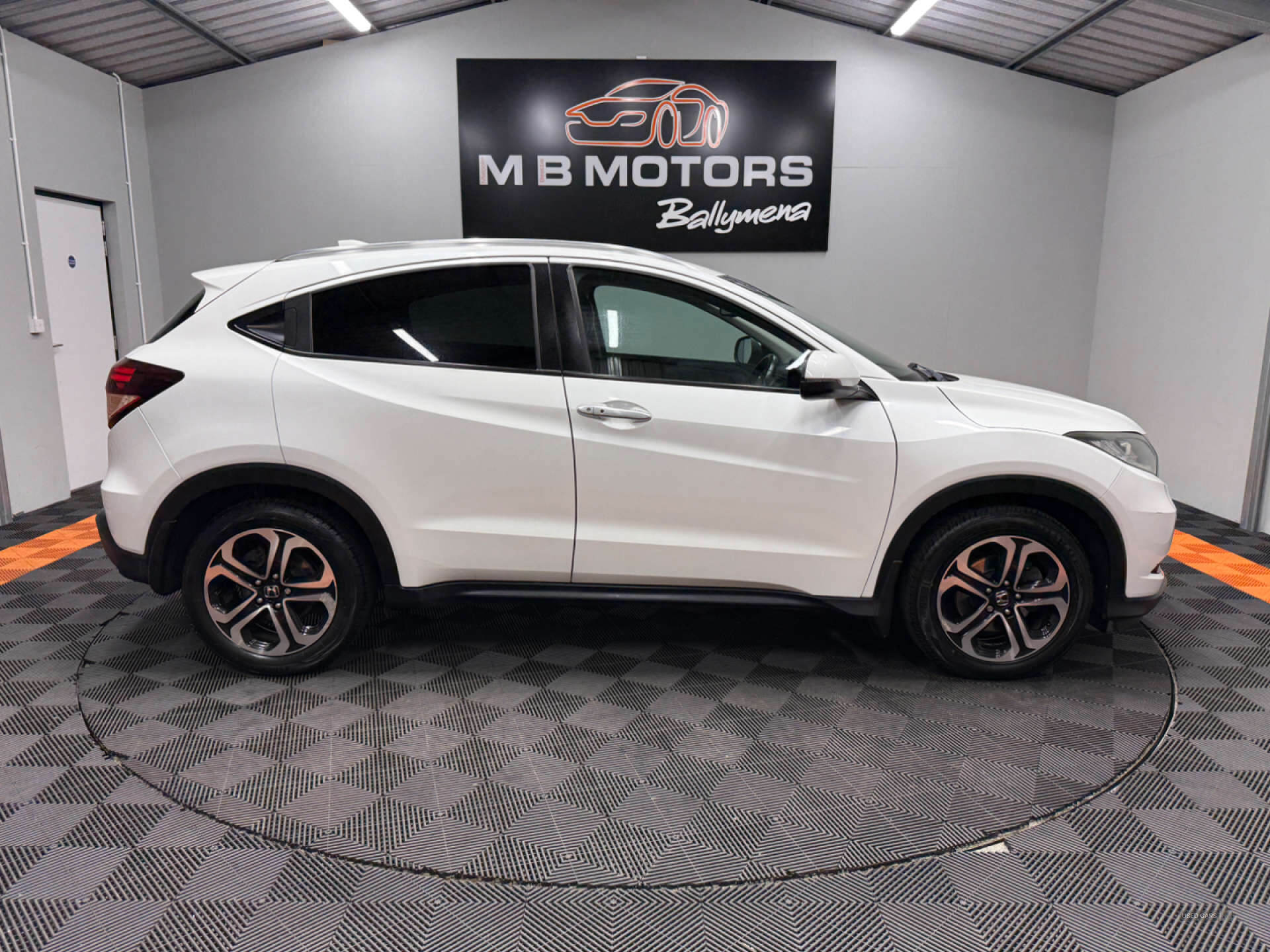 Aug 2016 Honda HR-V 1.6 i-DTEC EX 5dr