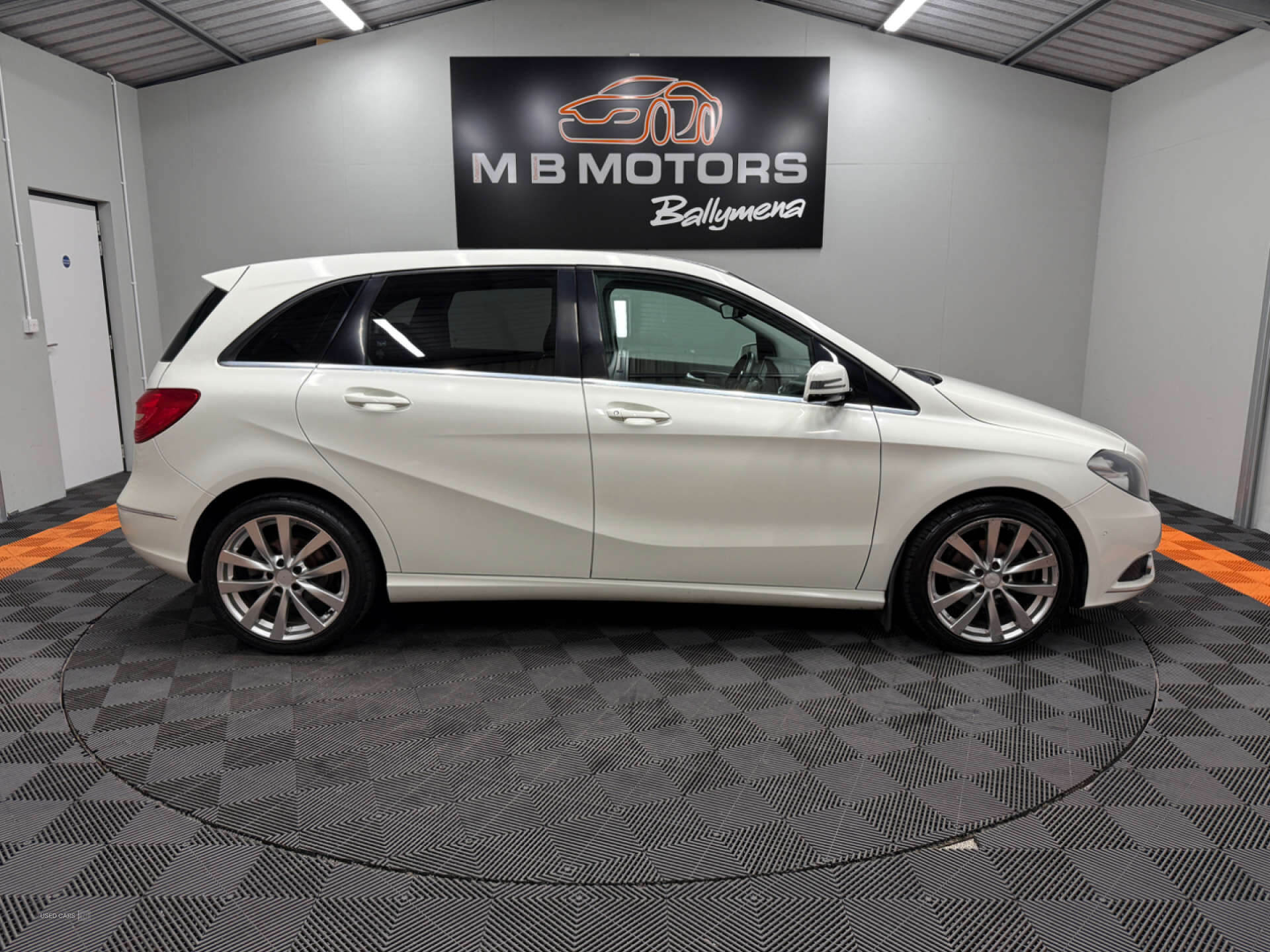 Jan 2013 Mercedes-Benz B-Class B180 CDI BlueEFFICIENCY SE 5dr