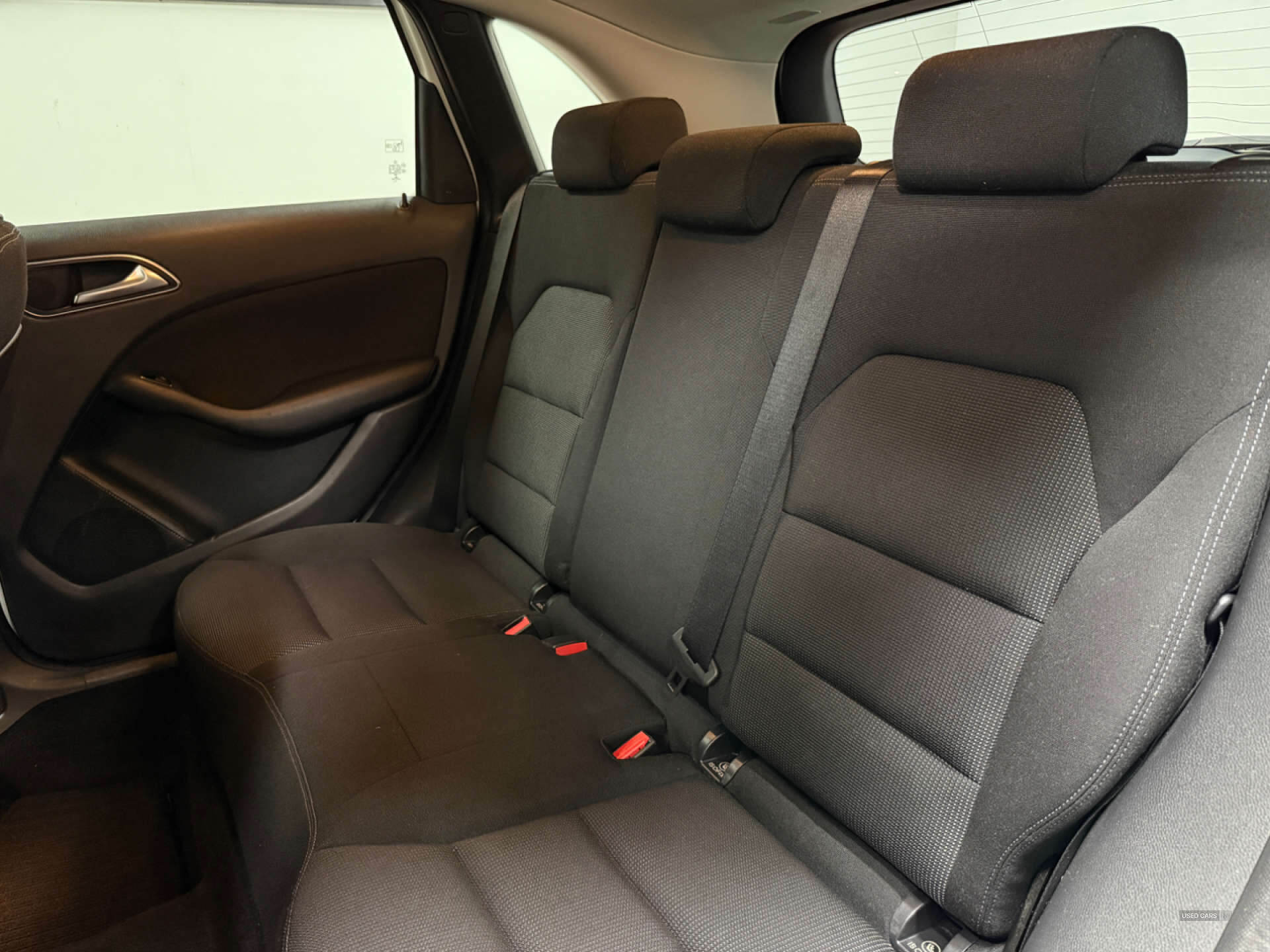 Jan 2013 Mercedes-Benz B-Class B180 CDI BlueEFFICIENCY SE 5dr