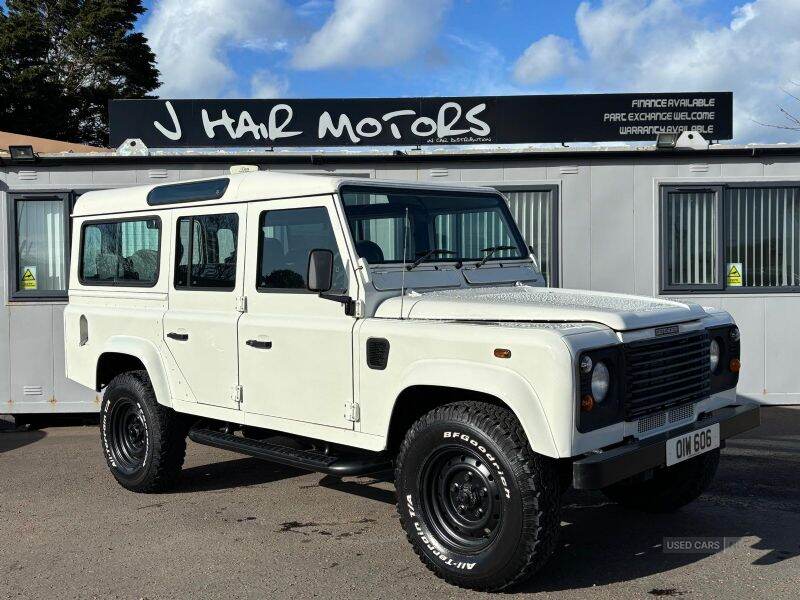 Feb 2005 Land Rover Defender County Station Wagon Td5 (9 seater)