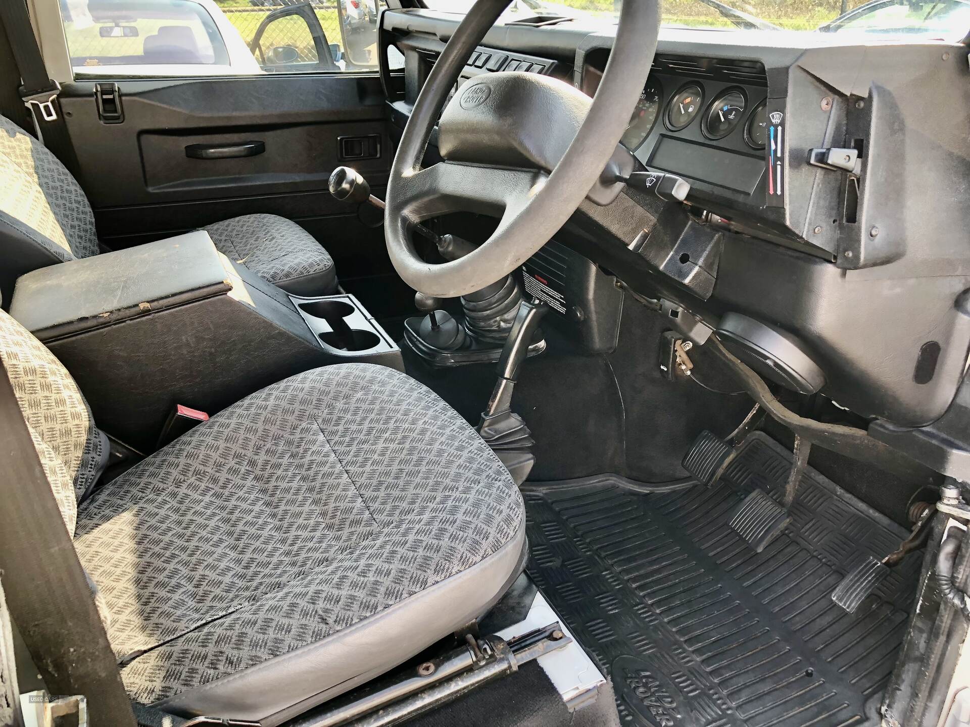 Feb 2005 Land Rover Defender County Station Wagon Td5 (9 seater)