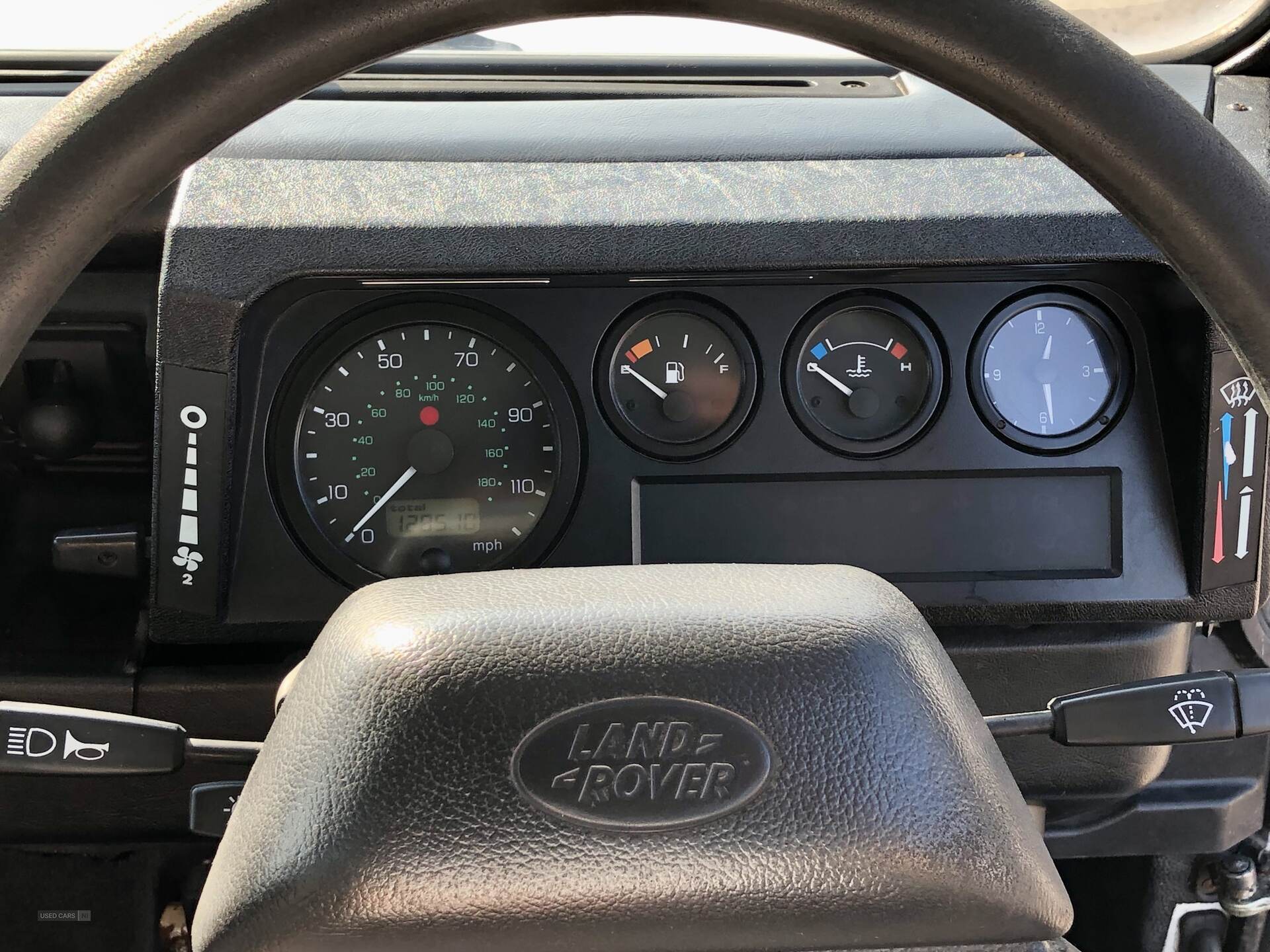 Feb 2005 Land Rover Defender County Station Wagon Td5 (9 seater)