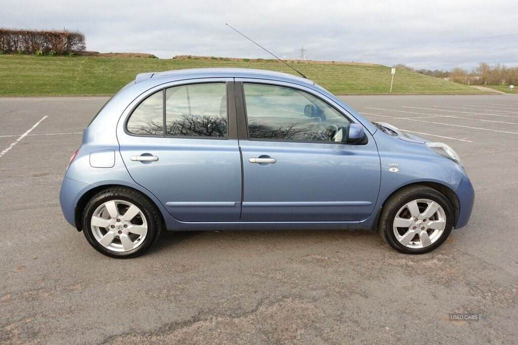 2010 Nissan Micra 1.2 16v n-tec Hatchback 5dr Petrol Manual (139 g/km, 79 bhp) LONG MOT / SAT NAV / TOUCH SCREEN