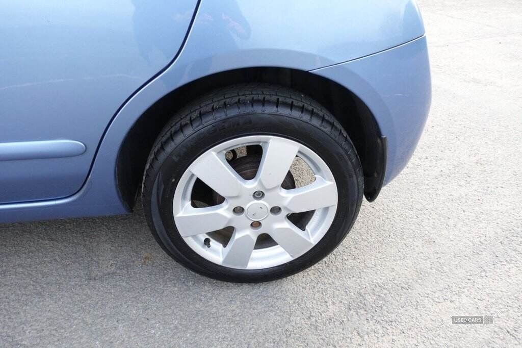 2010 Nissan Micra 1.2 16v n-tec Hatchback 5dr Petrol Manual (139 g/km, 79 bhp) LONG MOT / SAT NAV / TOUCH SCREEN