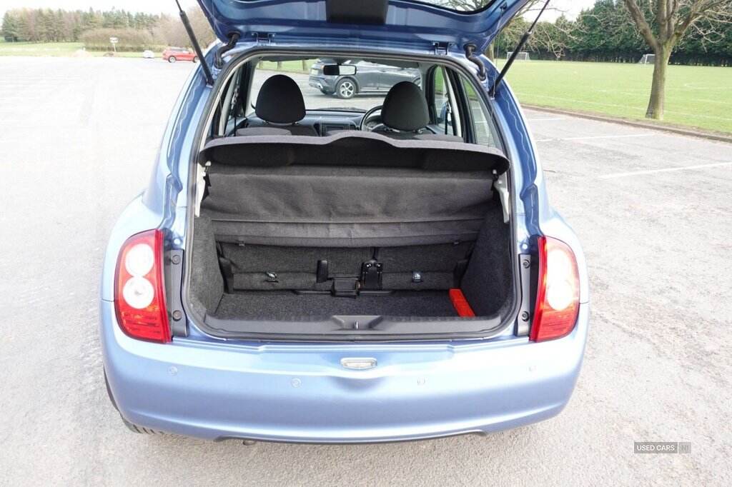 2010 Nissan Micra 1.2 16v n-tec Hatchback 5dr Petrol Manual (139 g/km, 79 bhp) LONG MOT / SAT NAV / TOUCH SCREEN