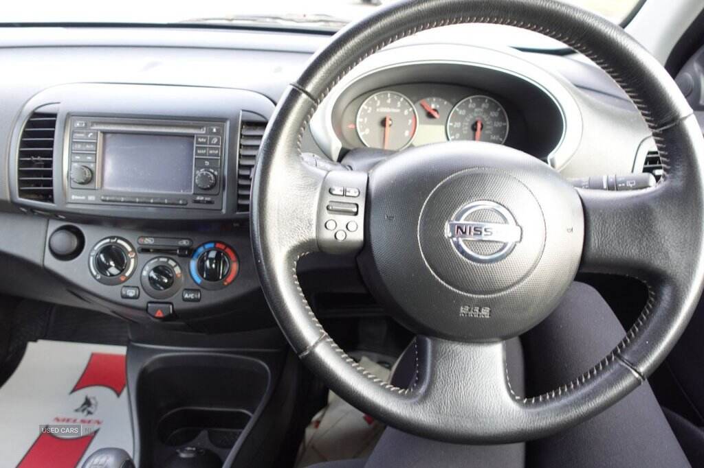 2010 Nissan Micra 1.2 16v n-tec Hatchback 5dr Petrol Manual (139 g/km, 79 bhp) LONG MOT / SAT NAV / TOUCH SCREEN