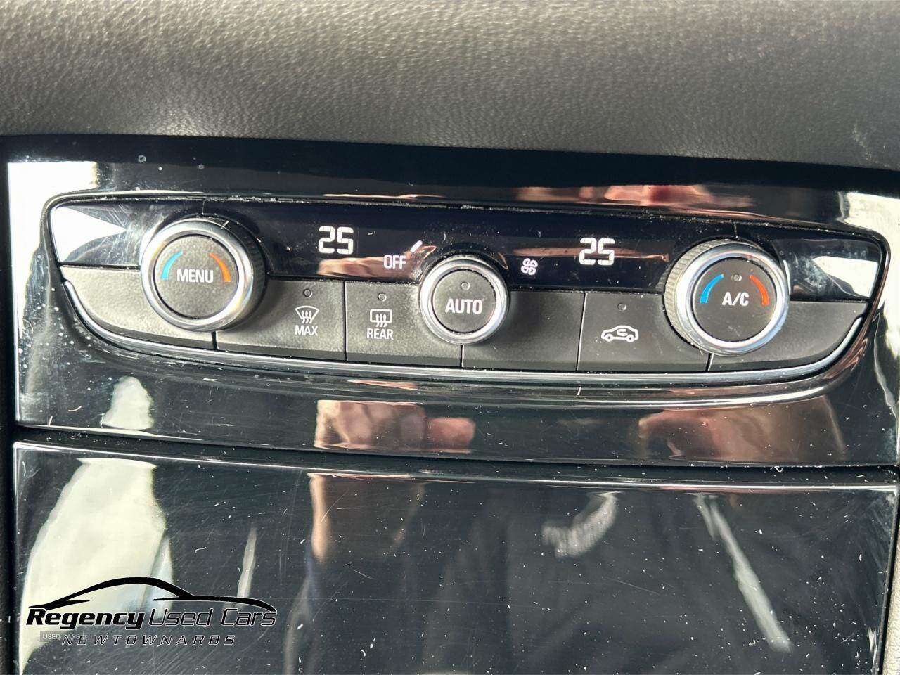 Feb 2020 Vauxhall Grandland X 1.2 Turbo SRi Nav 5dr
