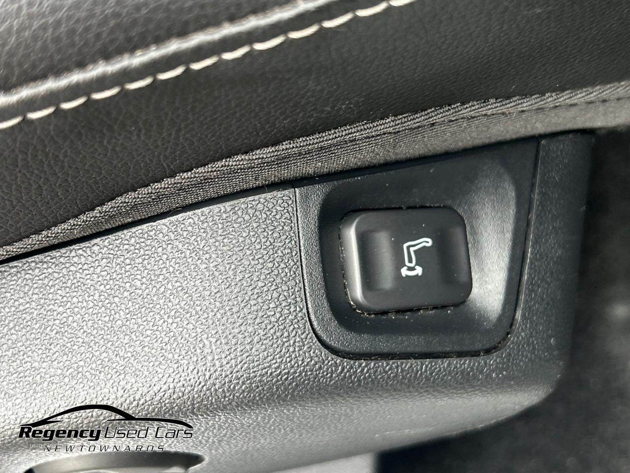 Feb 2020 Vauxhall Grandland X 1.2 Turbo SRi Nav 5dr