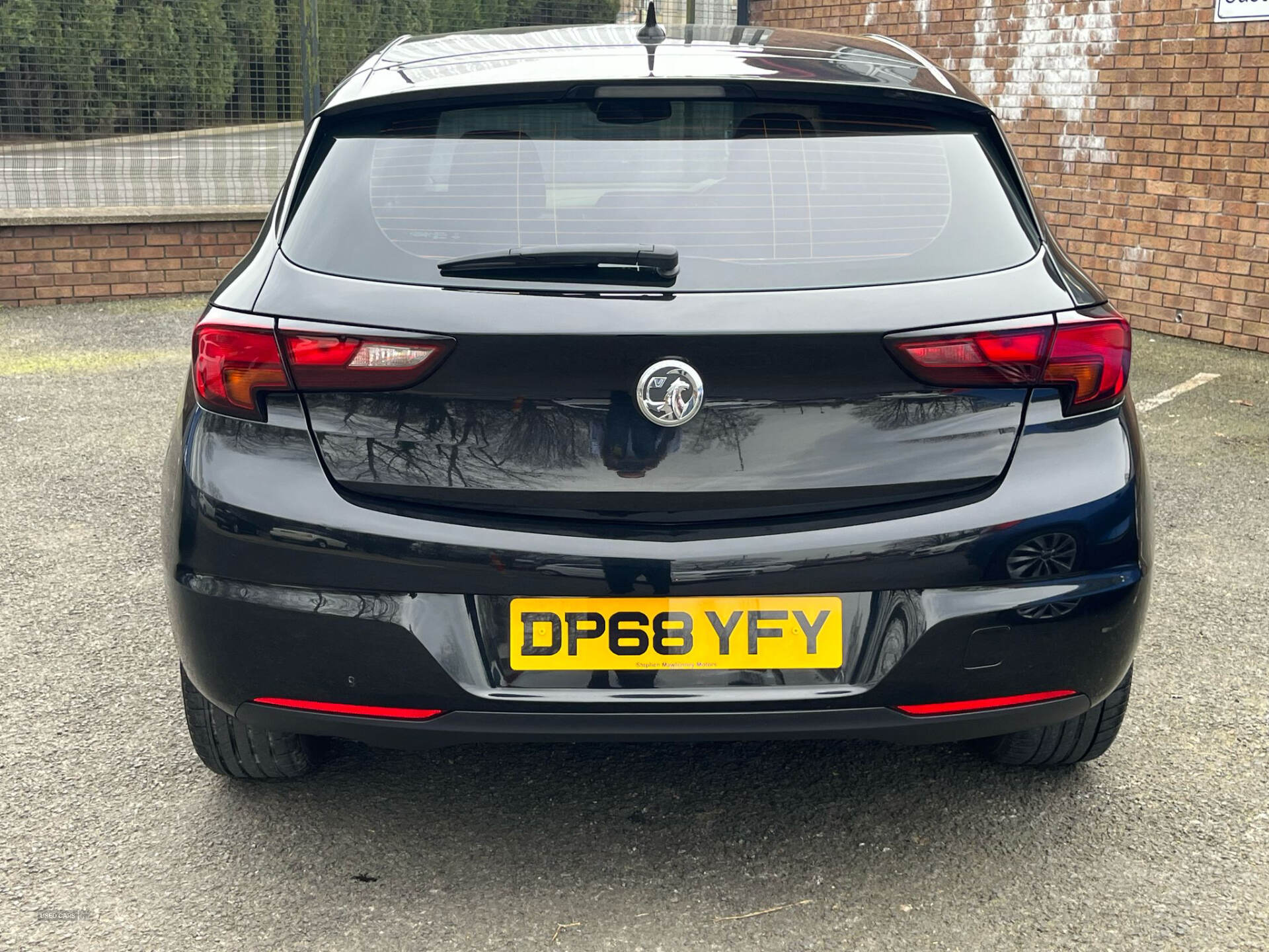 Jan 2019 Vauxhall Astra 1.0T ecoTEC SRi Nav 5dr