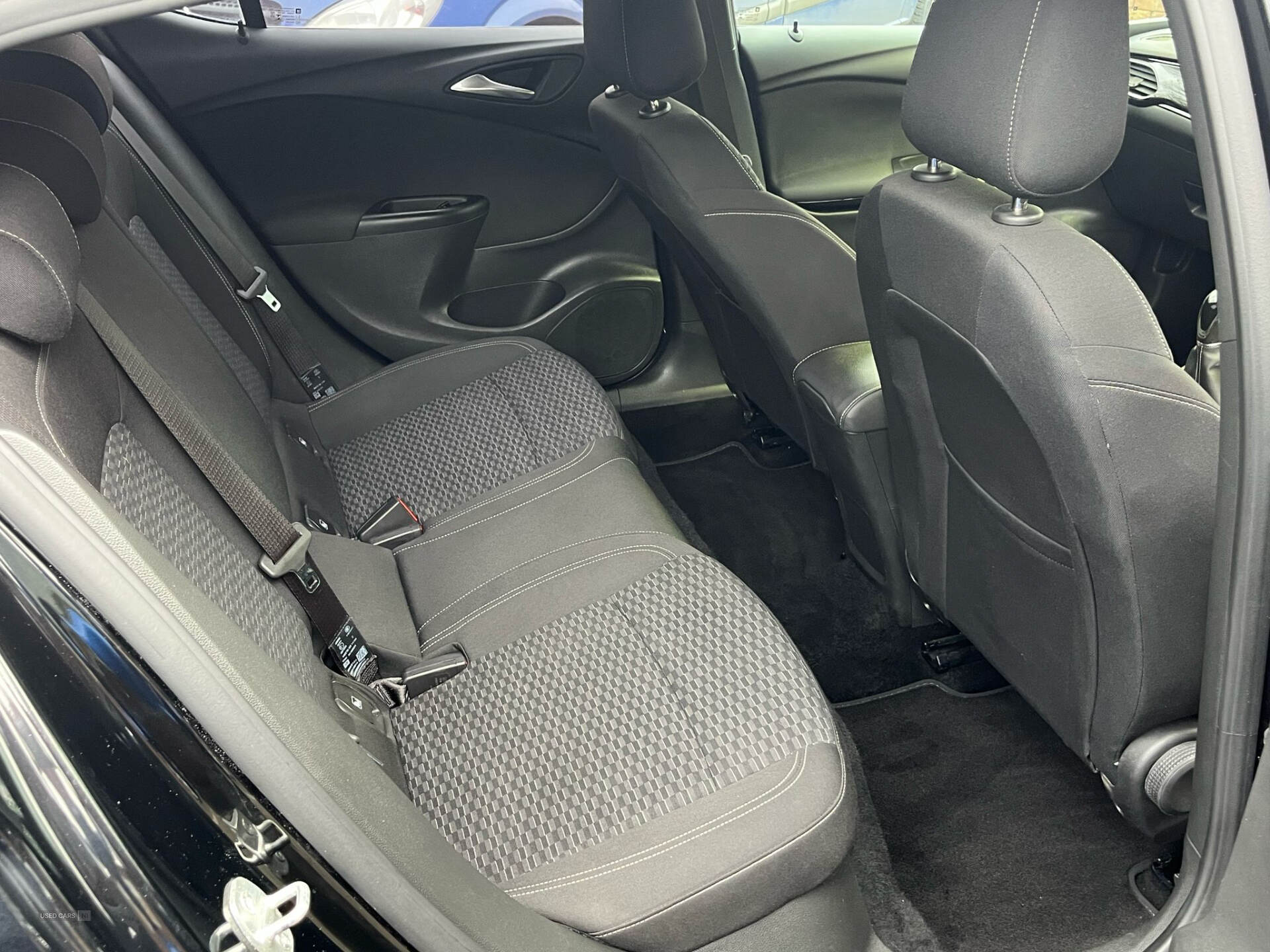 Jan 2019 Vauxhall Astra 1.0T ecoTEC SRi Nav 5dr