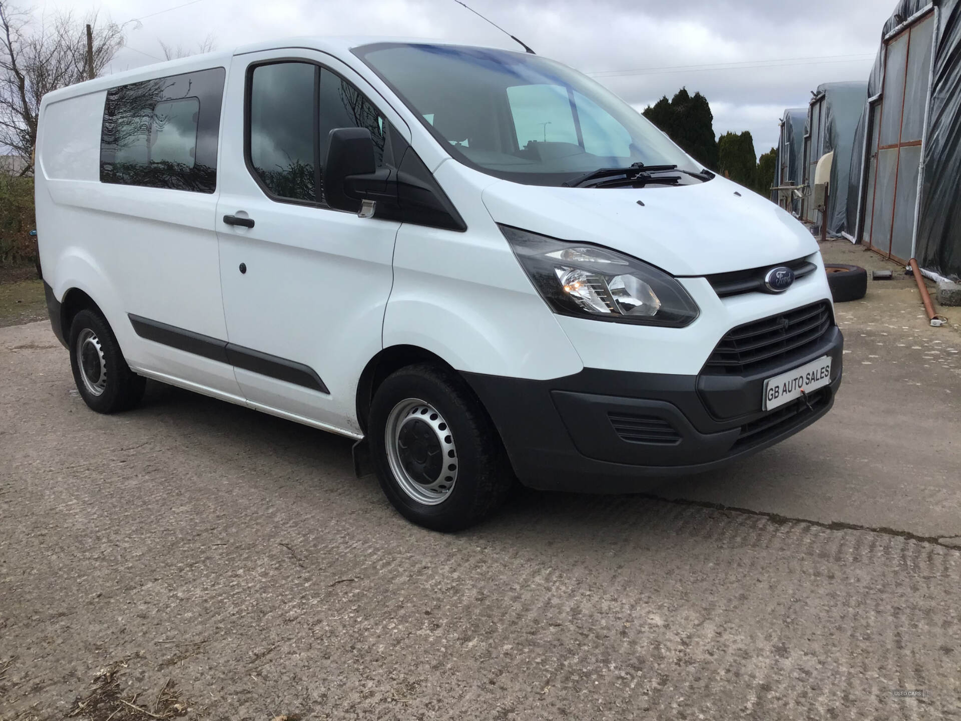 Jan 2014 Ford Transit Custom 2.2 TDCi 100ps Low Roof D/Cab Van