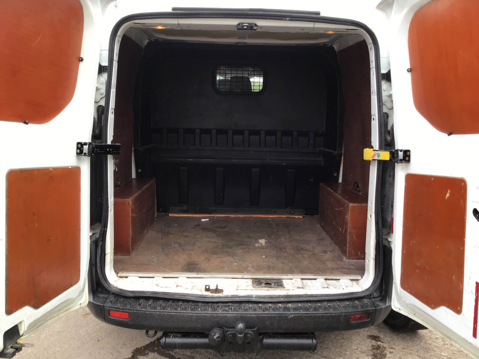 Jan 2014 Ford Transit Custom 2.2 TDCi 100ps Low Roof D/Cab Van