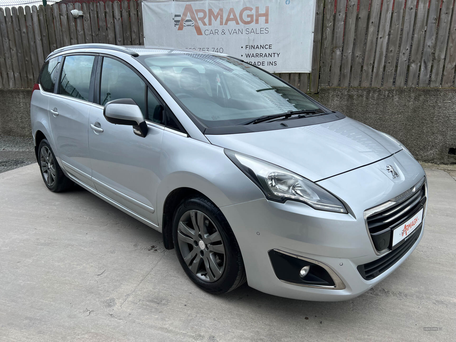 Jun 2015 Peugeot 5008 1.6 BlueHDi 120 Active 5dr