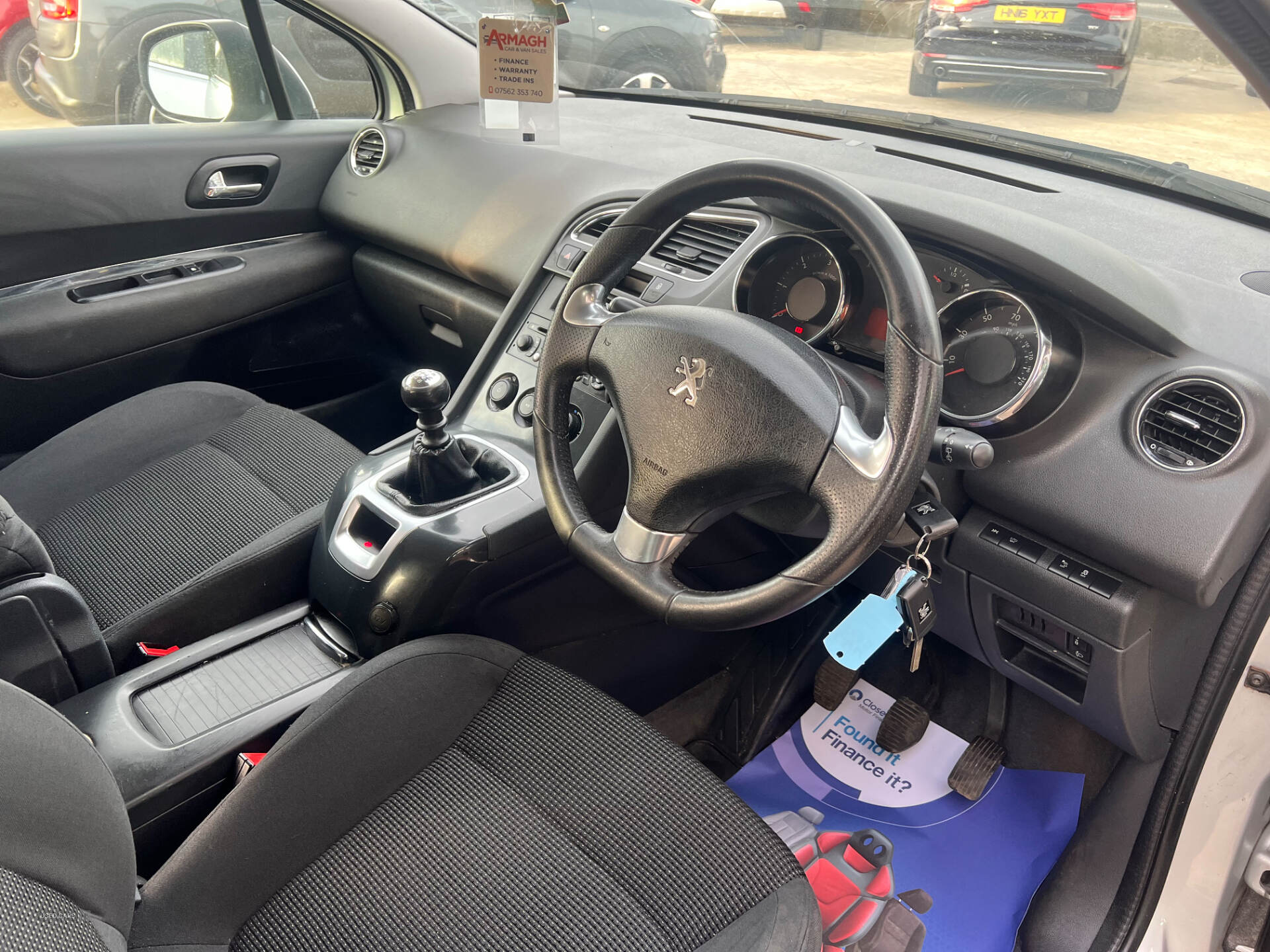 Jun 2015 Peugeot 5008 1.6 BlueHDi 120 Active 5dr