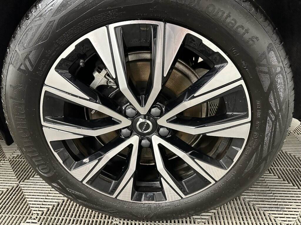 Nov 2023 Volvo XC60 2.0 B4D Plus Dark 5dr AWD Geartronic