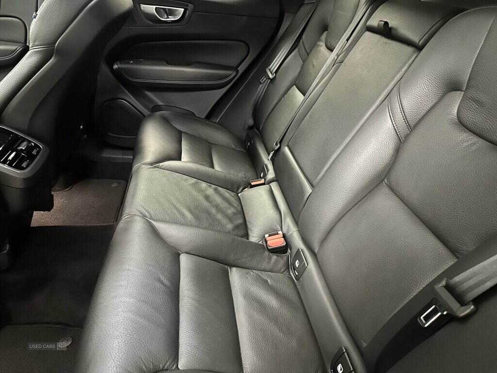 Nov 2023 Volvo XC60 2.0 B4D Plus Dark 5dr AWD Geartronic