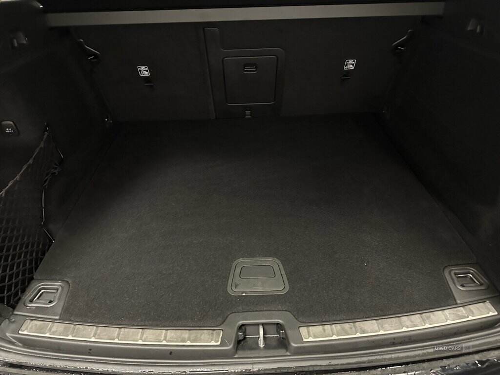 Nov 2023 Volvo XC60 2.0 B4D Plus Dark 5dr AWD Geartronic