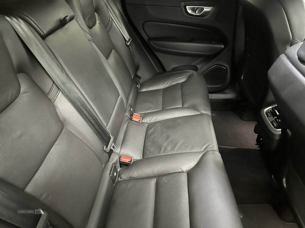Nov 2023 Volvo XC60 2.0 B4D Plus Dark 5dr AWD Geartronic