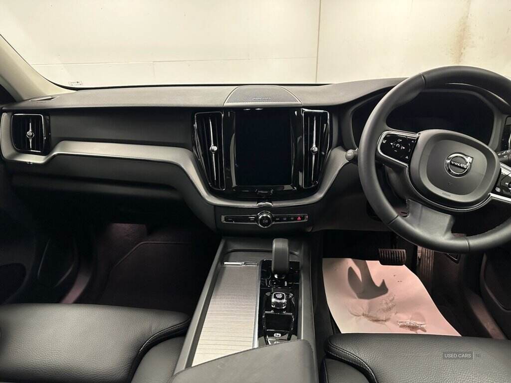 Nov 2023 Volvo XC60 2.0 B4D Plus Dark 5dr AWD Geartronic