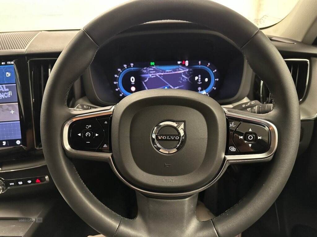 Nov 2023 Volvo XC60 2.0 B4D Plus Dark 5dr AWD Geartronic