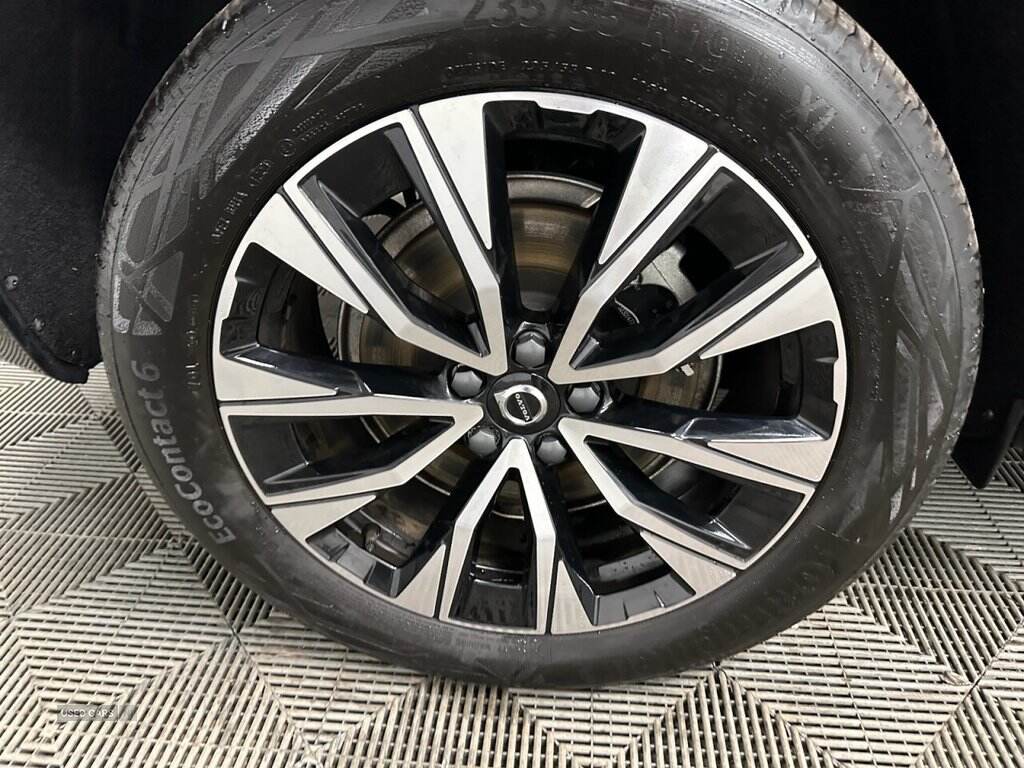 Nov 2023 Volvo XC60 2.0 B4D Plus Dark 5dr AWD Geartronic