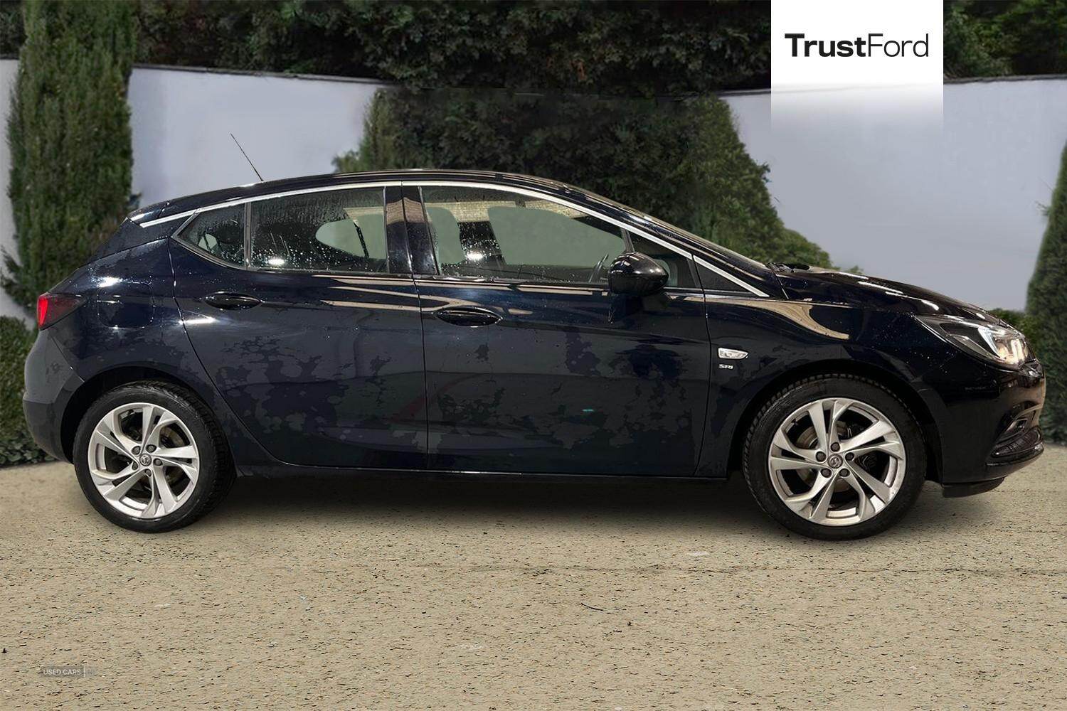 Jun 2018 Vauxhall Astra 1.4i 16V SRi 5dr