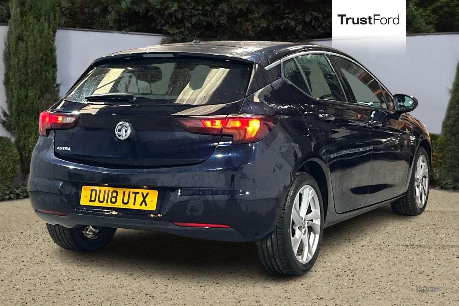 Jun 2018 Vauxhall Astra 1.4i 16V SRi 5dr