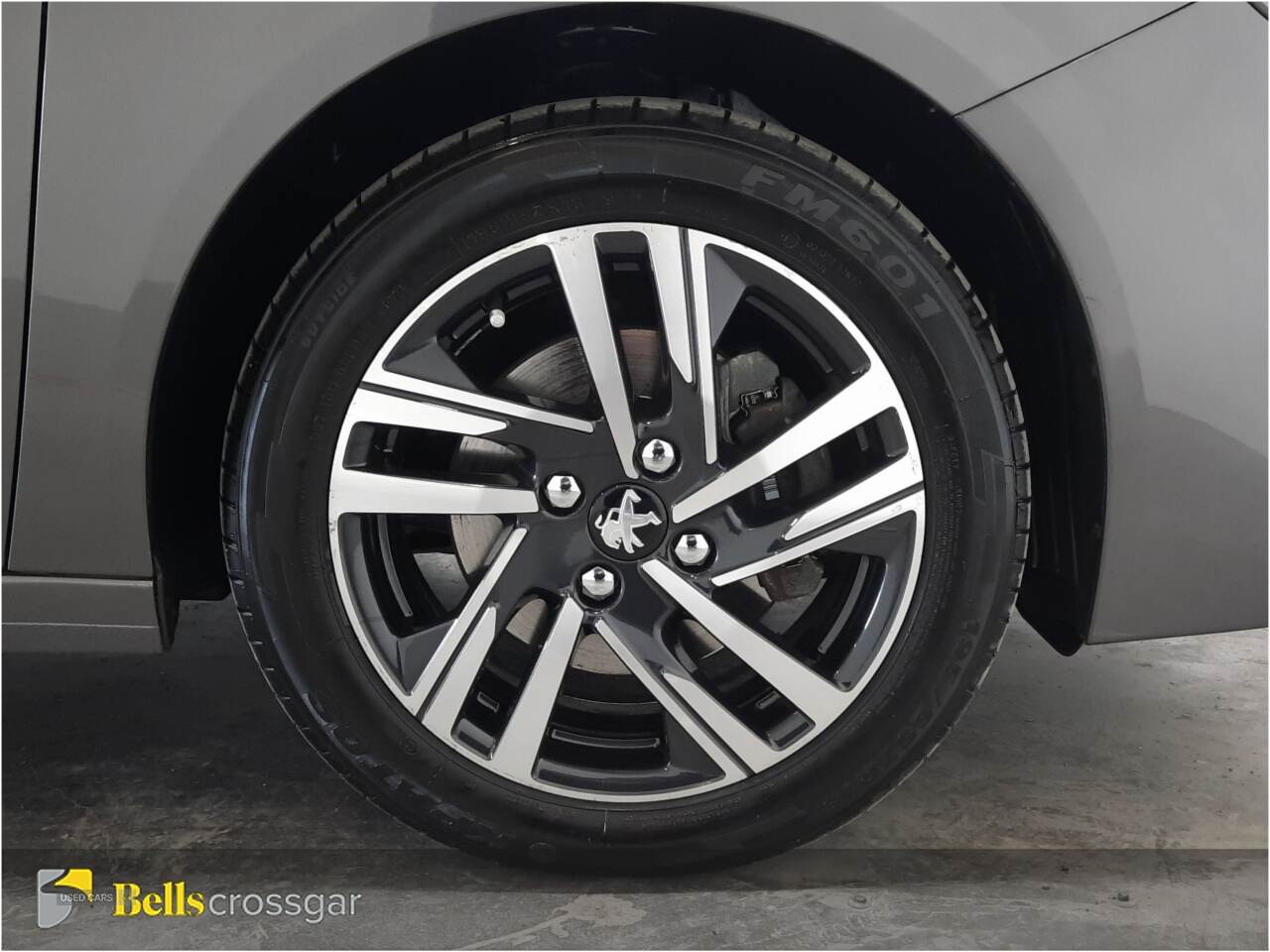 Apr 2021 Peugeot 208 1.2 PureTech 100 Allure Premium 5dr EAT8