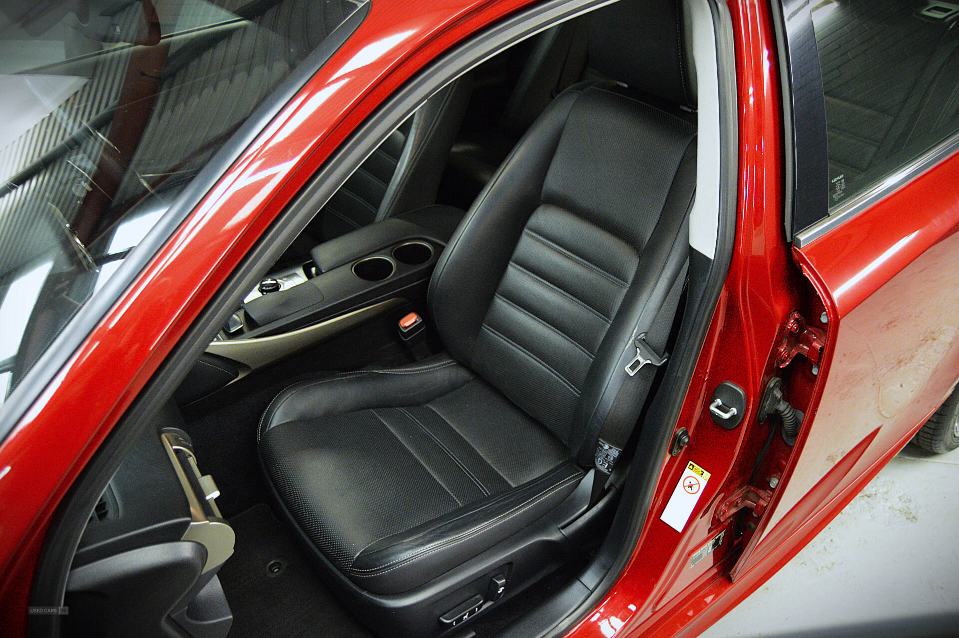 Jun 2014 Lexus IS-Series 300h Premier 4dr CVT Auto