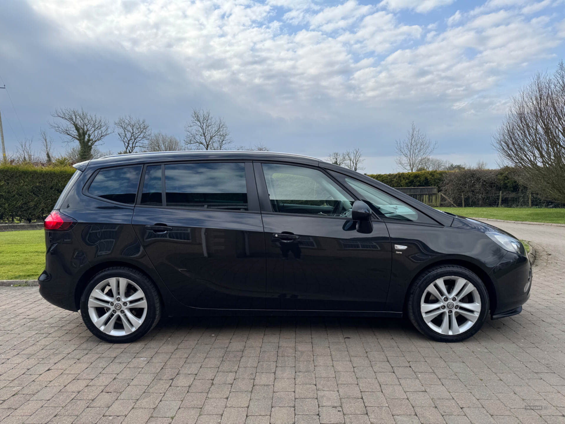 Aug 2015 Vauxhall Zafira 2.0 CDTi SRi 5dr