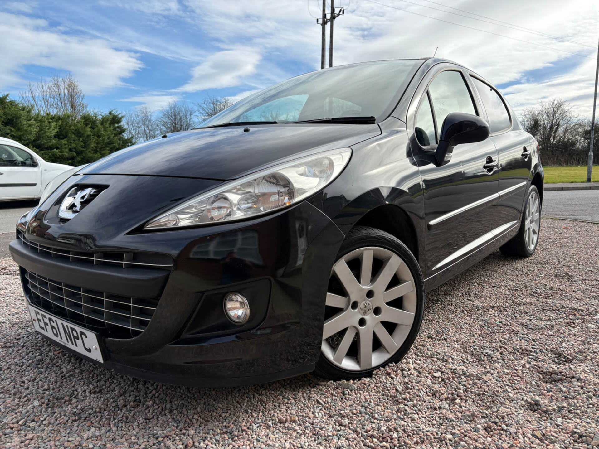 Jan 2012 Peugeot 207 1.6 HDi 92 Allure 5dr