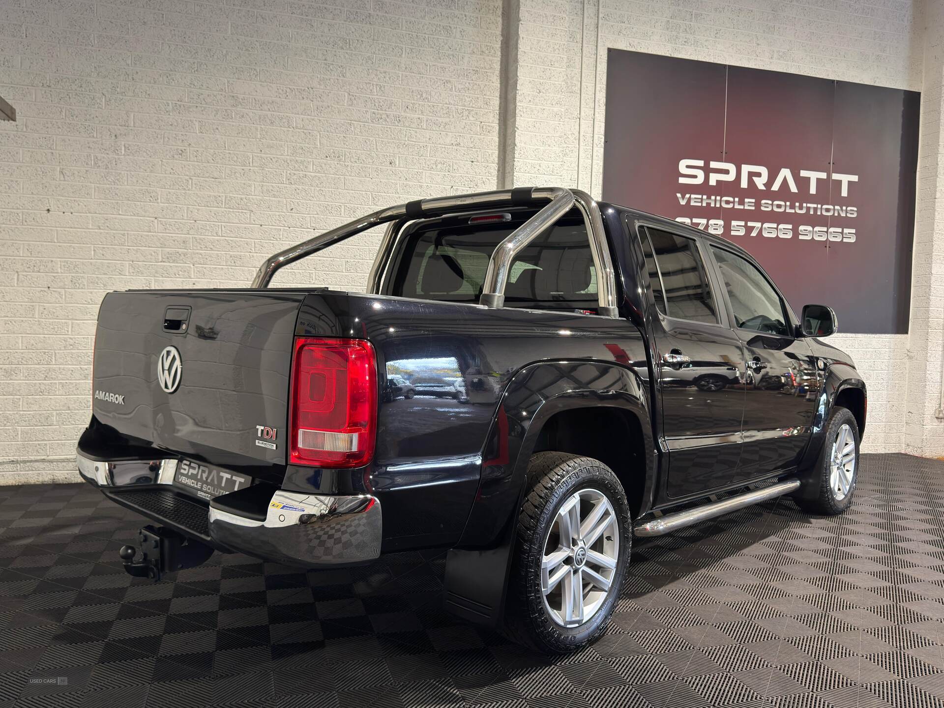 Nov 2016 Volkswagen Amarok D/Cab Pick Up Highline 2.0 BiTDI 180 BMT 4MTN Auto