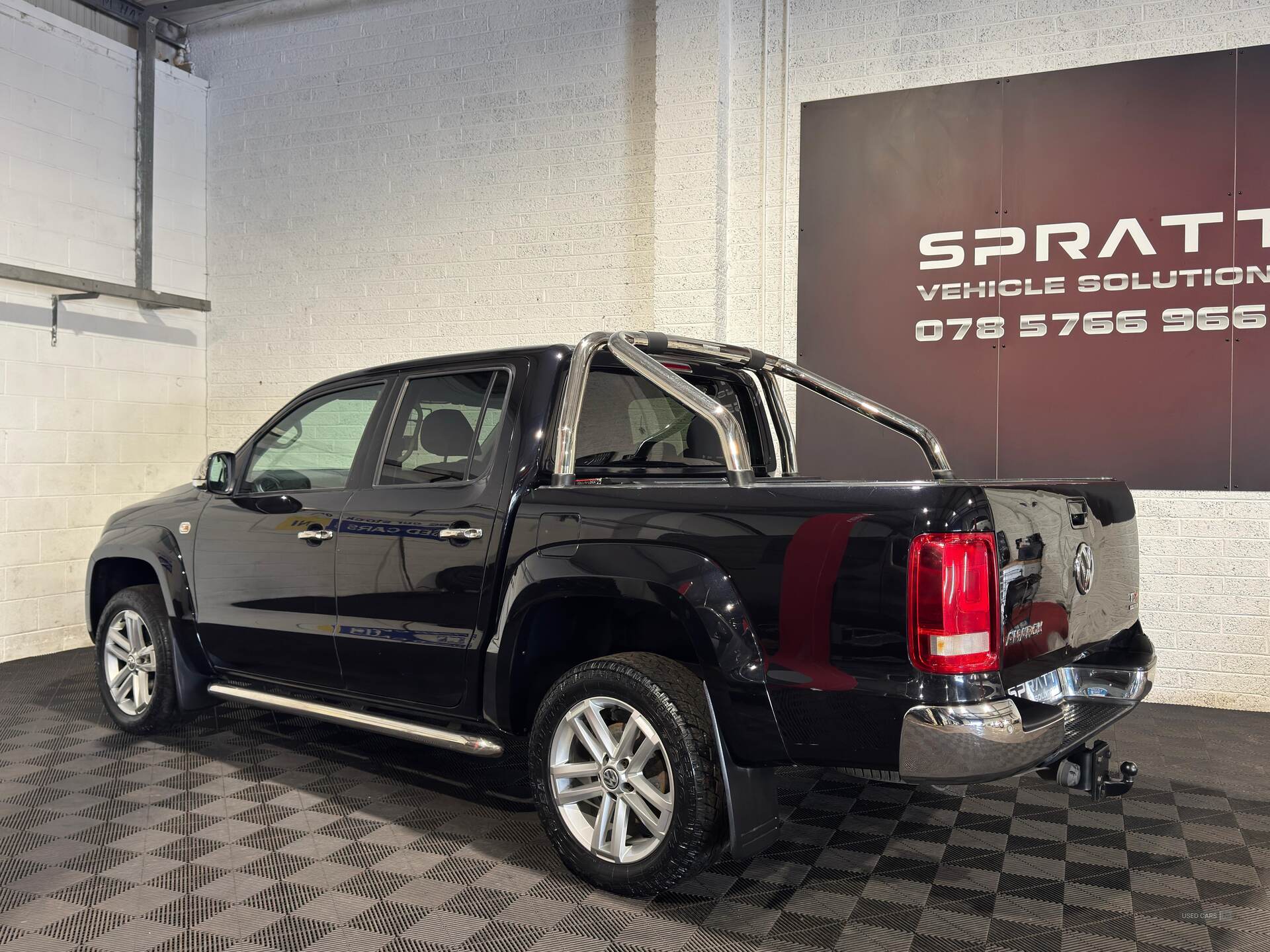 Nov 2016 Volkswagen Amarok D/Cab Pick Up Highline 2.0 BiTDI 180 BMT 4MTN Auto