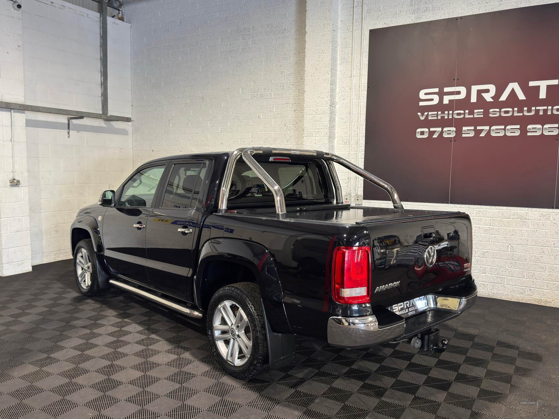 Nov 2016 Volkswagen Amarok D/Cab Pick Up Highline 2.0 BiTDI 180 BMT 4MTN Auto