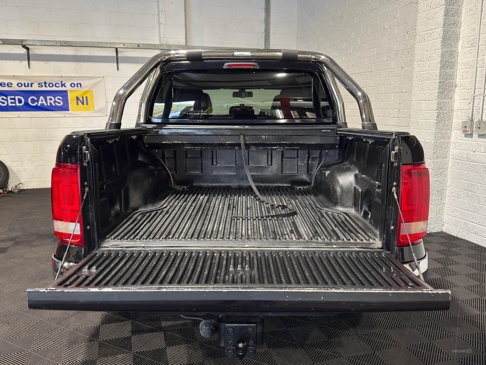 Nov 2016 Volkswagen Amarok D/Cab Pick Up Highline 2.0 BiTDI 180 BMT 4MTN Auto
