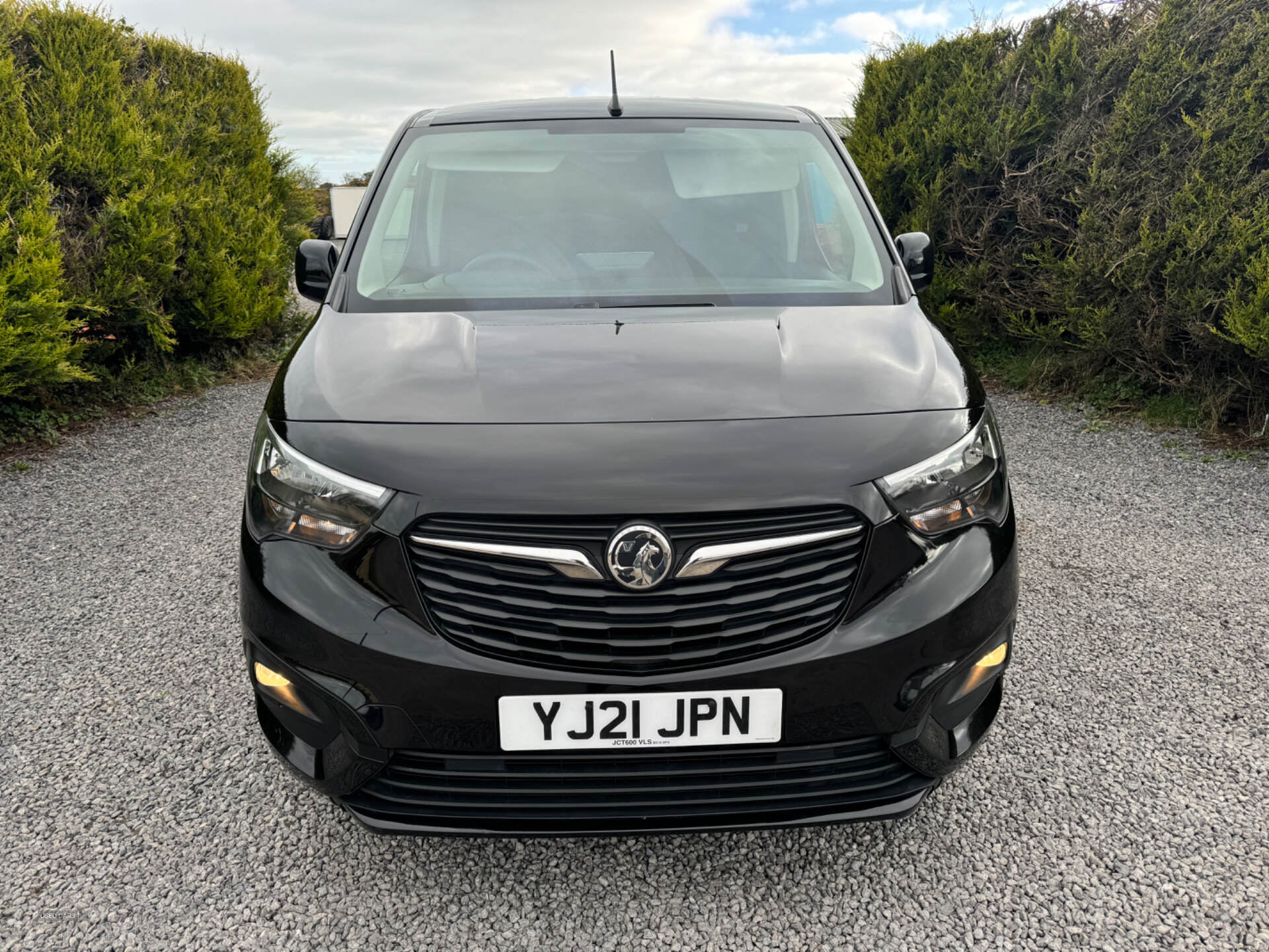 Jun 2021 Vauxhall Combo 2300 1.5 Turbo D 100ps H1 Sportive Van
