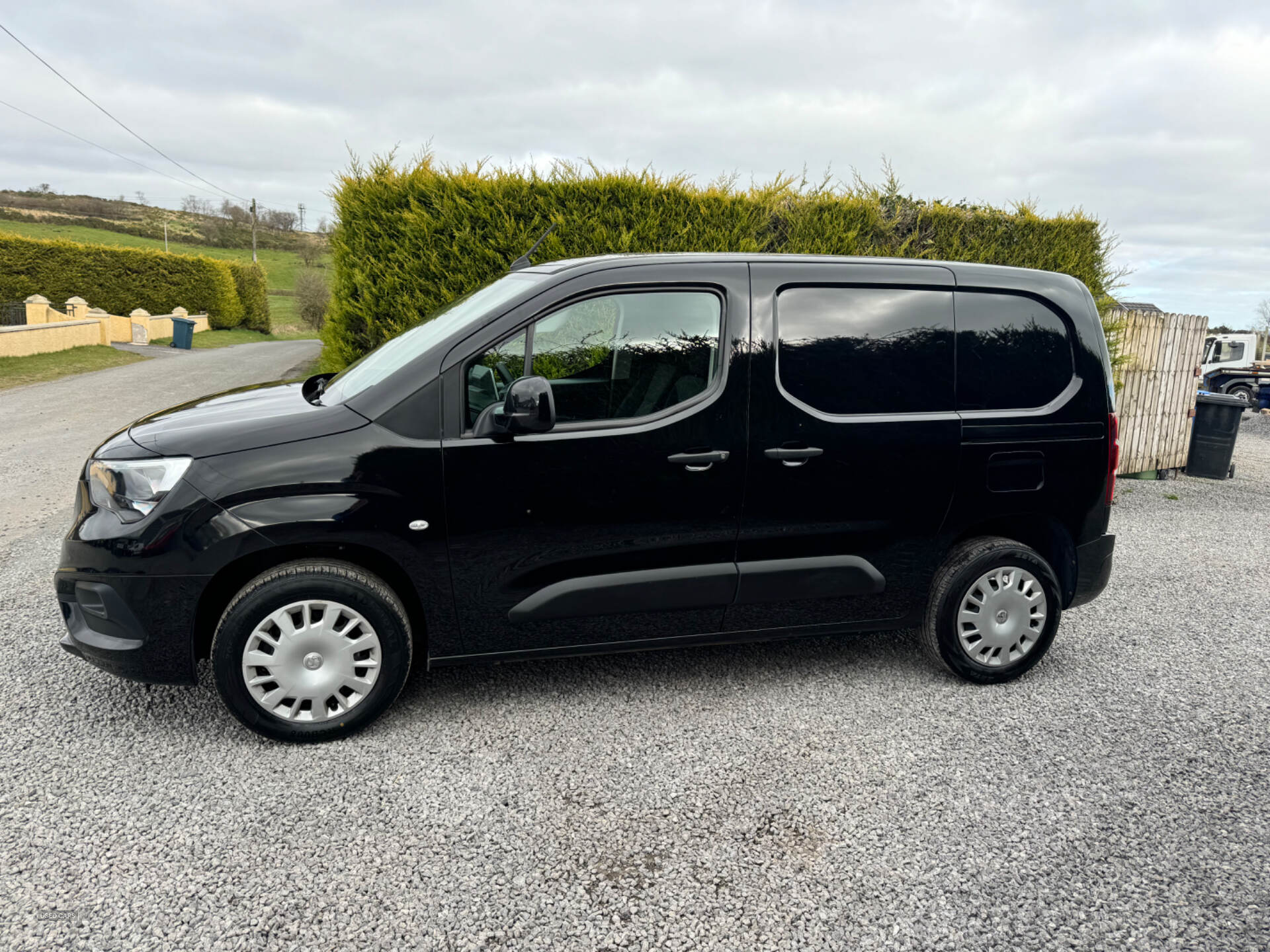 Jun 2021 Vauxhall Combo 2300 1.5 Turbo D 100ps H1 Sportive Van
