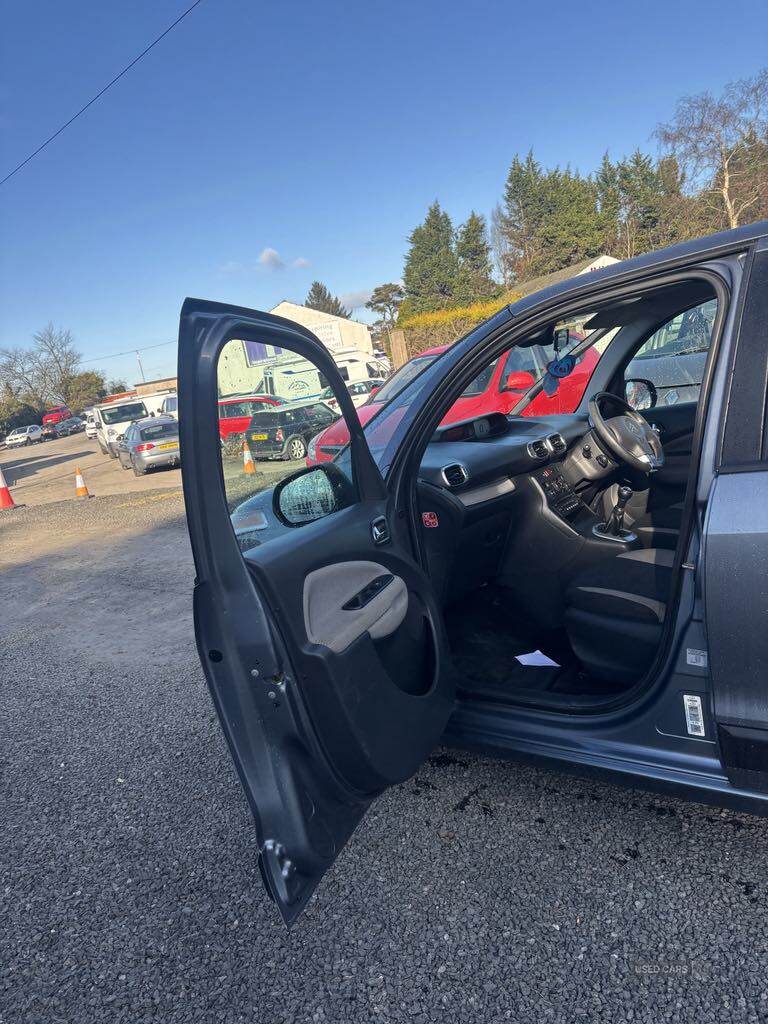 Jan 2010 Citroen C3 Picasso 1.6 HDi 16V VTR+ 5dr