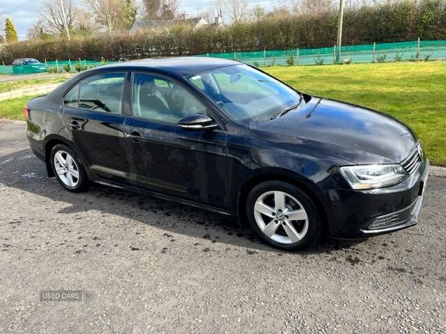 Feb 2012 Volkswagen Jetta 1.6 TDI CR Bluemotion Tech SE 4dr DSG