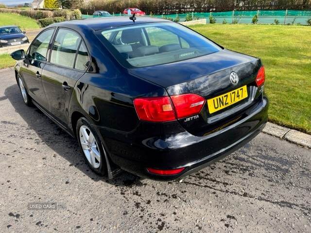 Feb 2012 Volkswagen Jetta 1.6 TDI CR Bluemotion Tech SE 4dr DSG