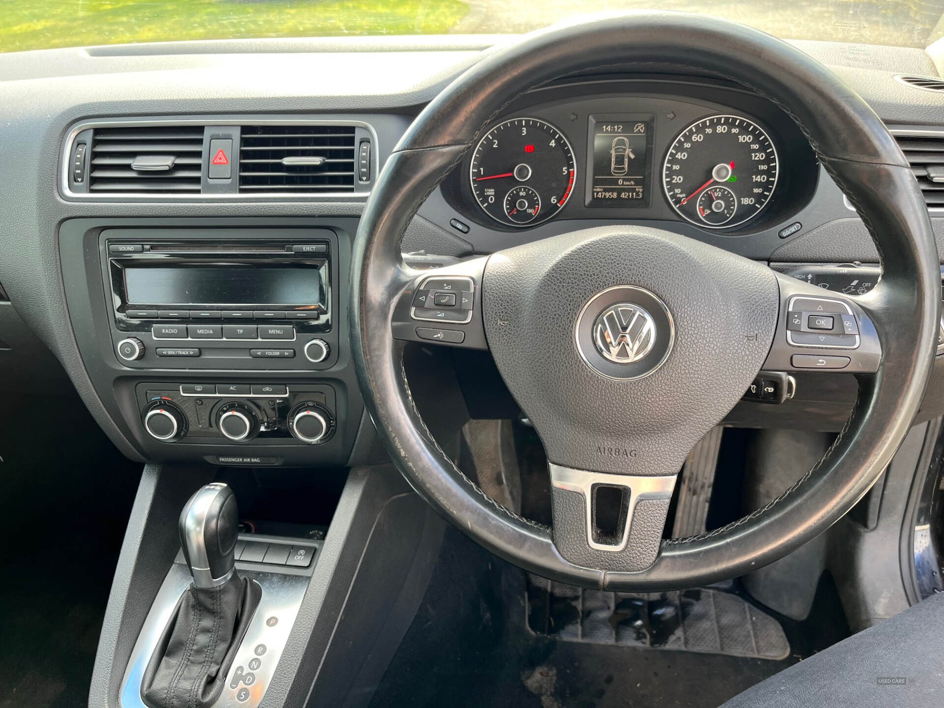 Feb 2012 Volkswagen Jetta 1.6 TDI CR Bluemotion Tech SE 4dr DSG