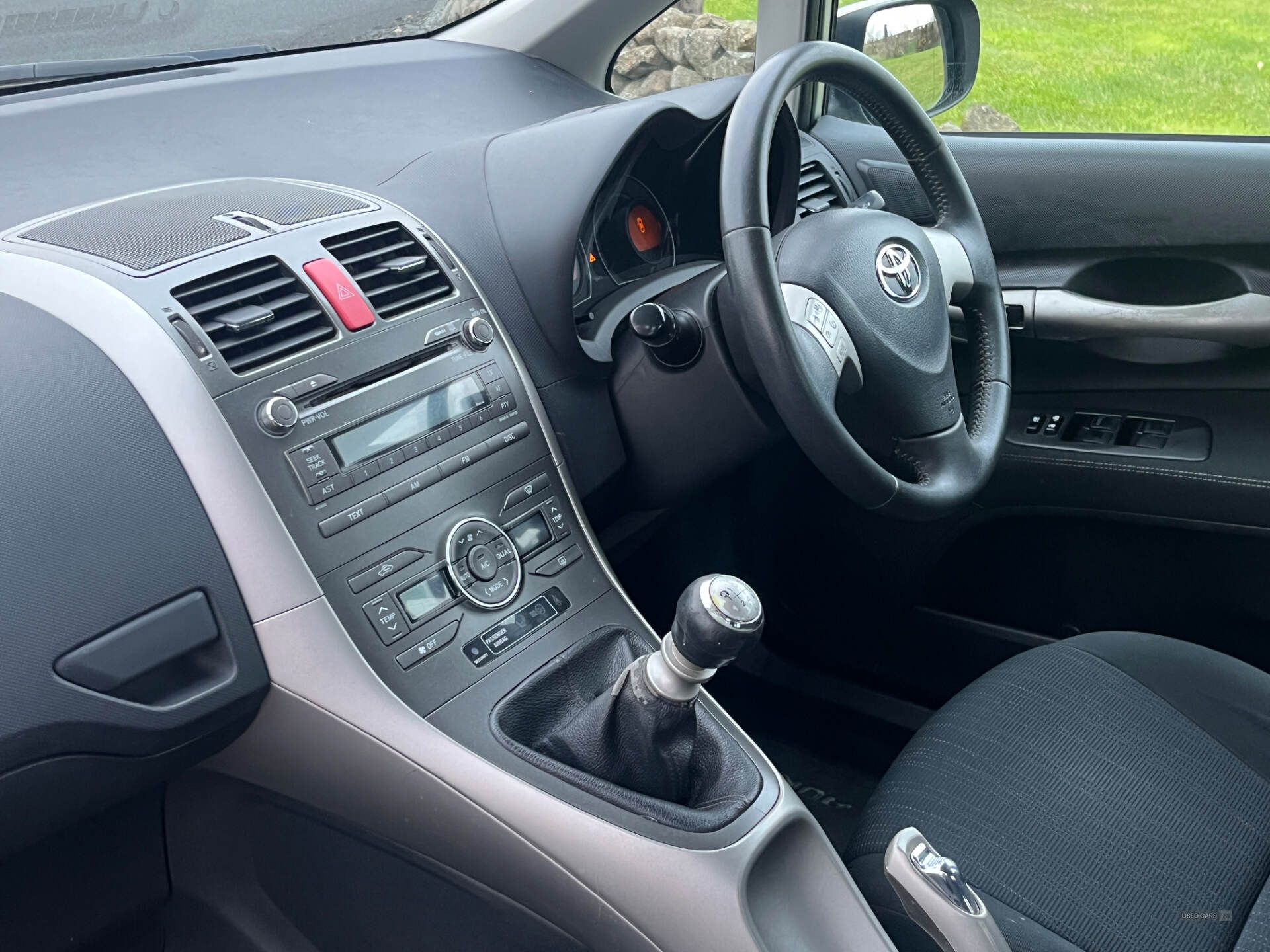 Jun 2009 Toyota Auris 1.6 V-Matic TR 5dr [6]