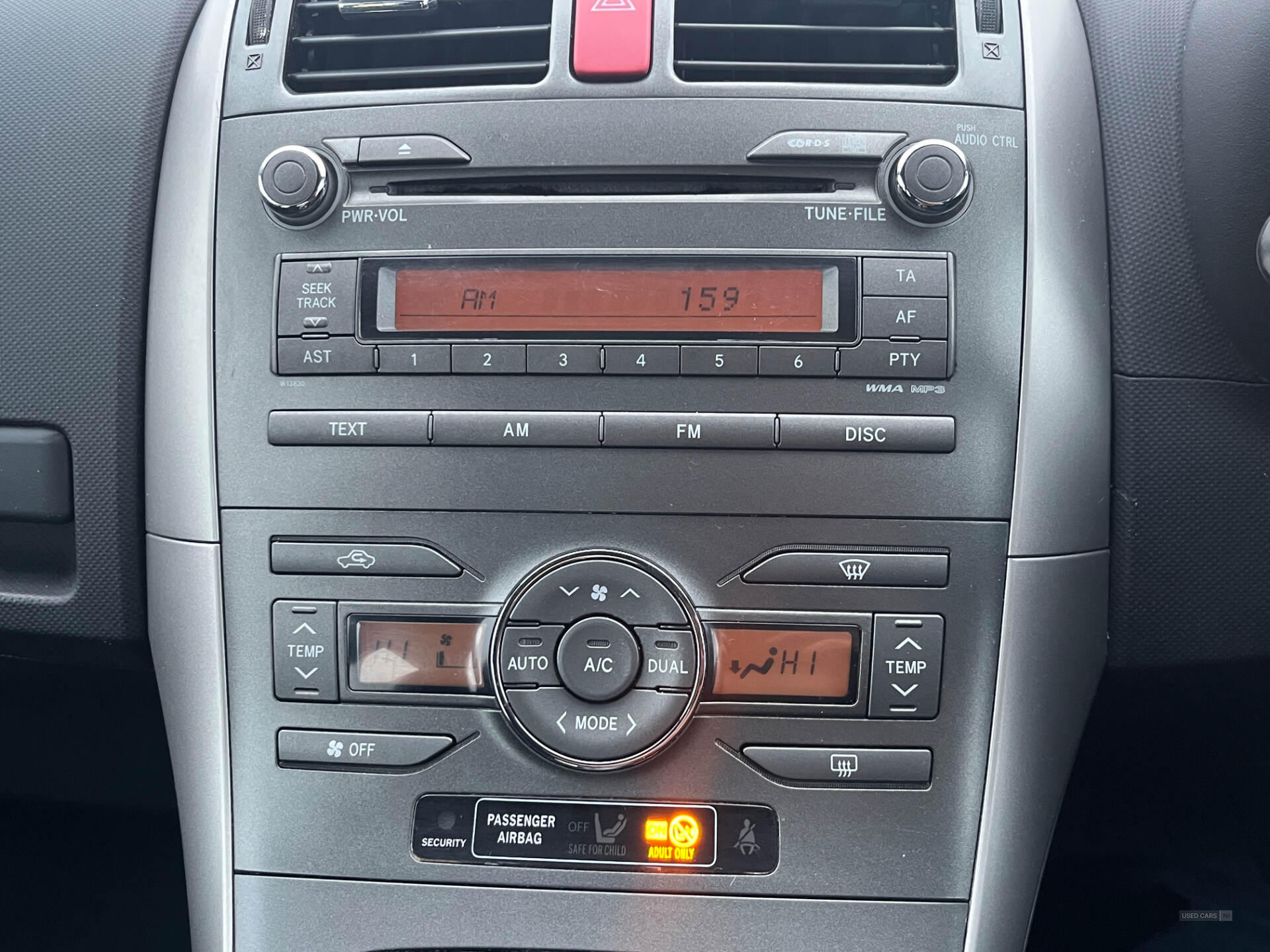 Jun 2009 Toyota Auris 1.6 V-Matic TR 5dr [6]
