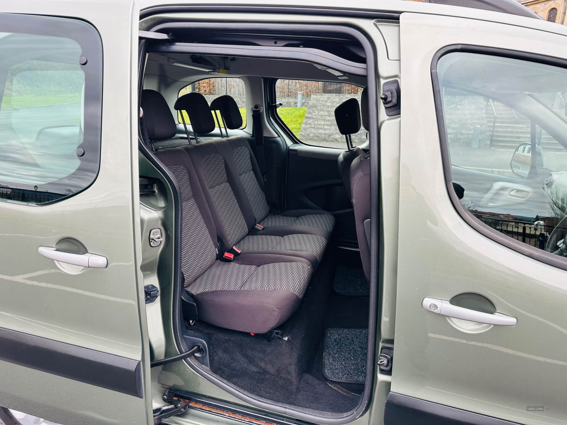 Aug 2009 Peugeot Partner Tepee 1.6 HDi 90 Outdoor 5dr [7 Seats]