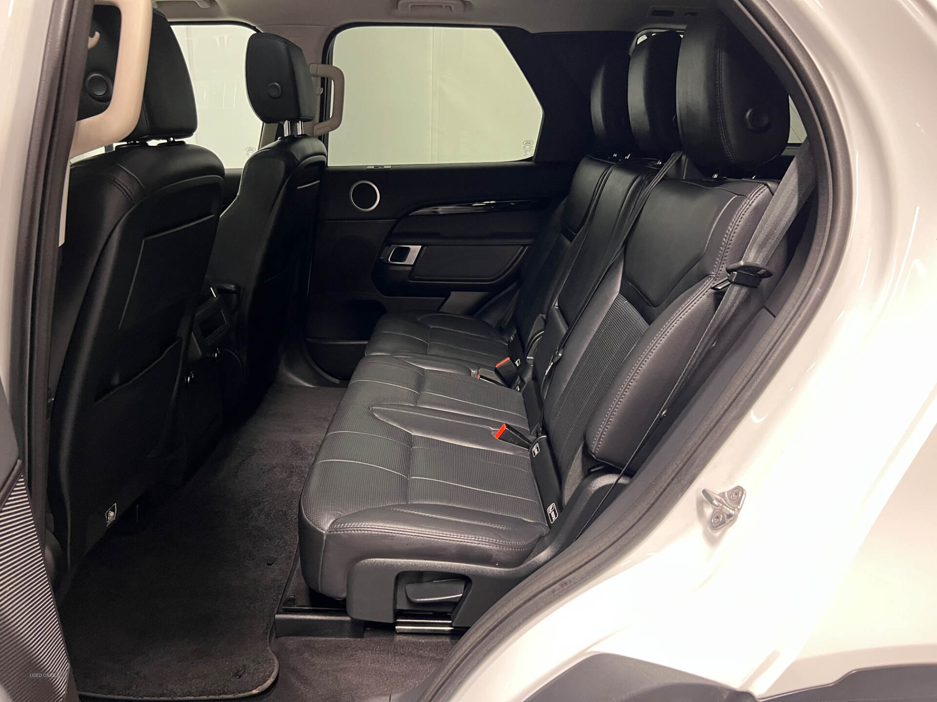 Land Rover Discovery DIESEL SW in Antrim