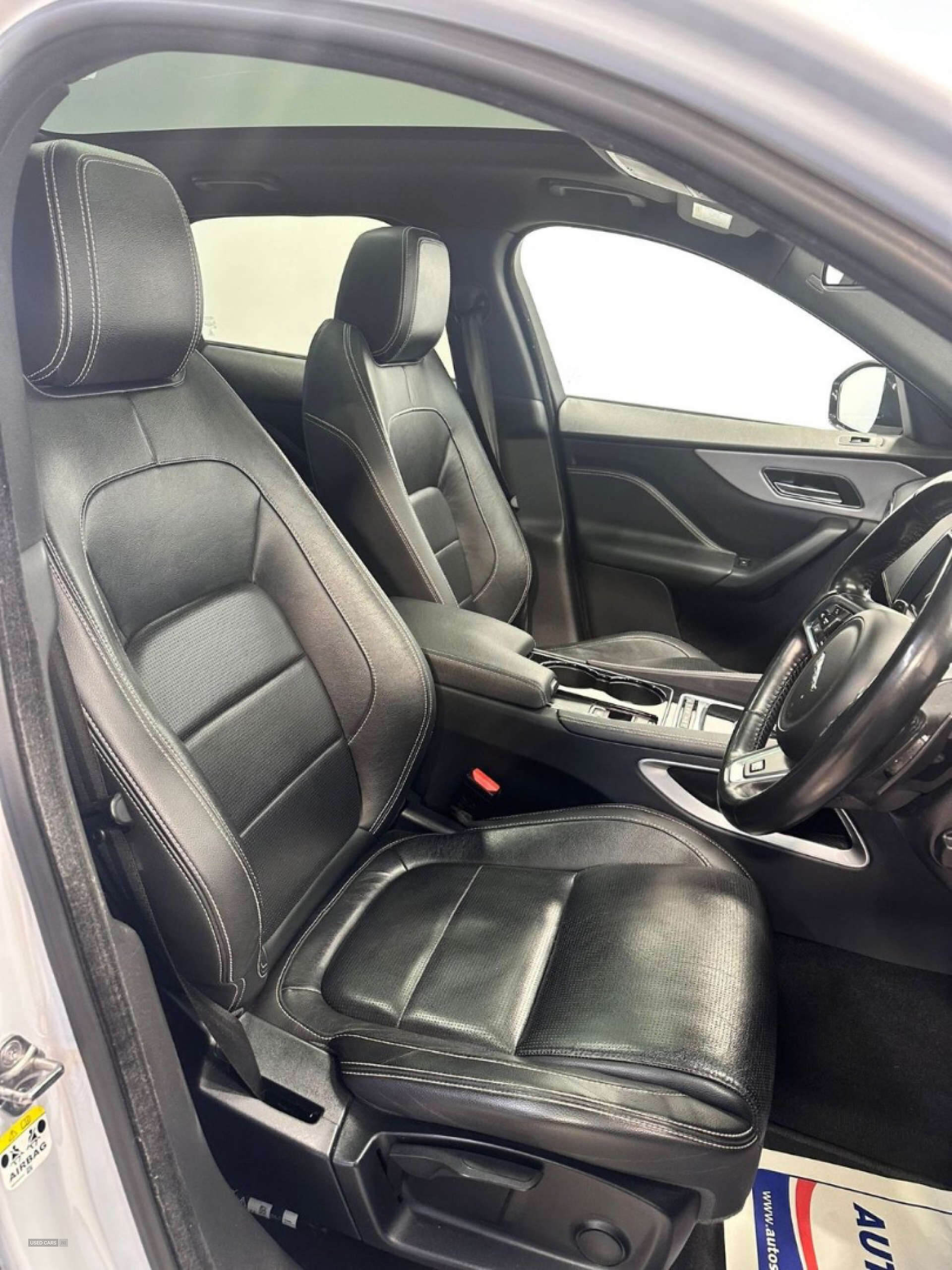 Mar 2017 Jaguar F-Pace 2.0d R-Sport 5dr Auto AWD