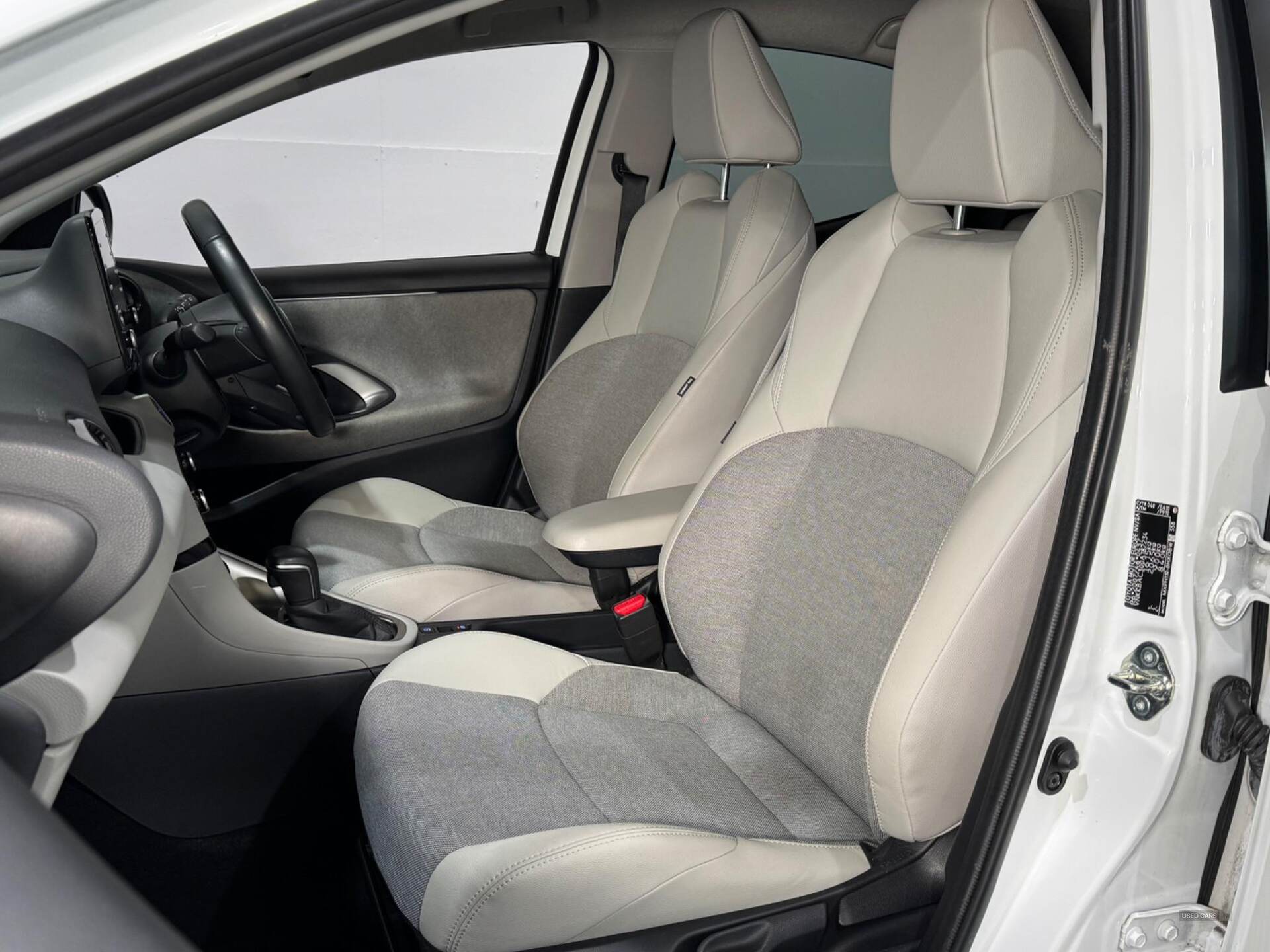 Mar 2022 Toyota Yaris 1.5 Hybrid Excel 5dr CVT