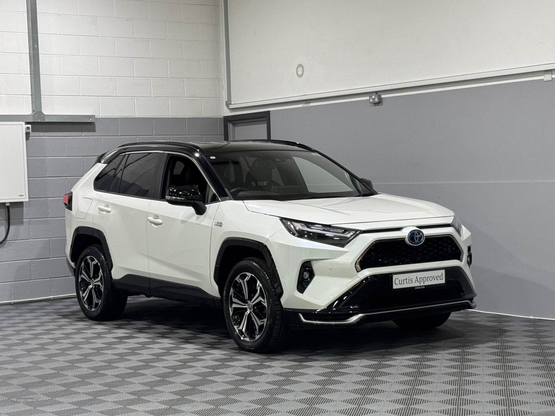 Nov 2022 Toyota RAV4 2.5 PHEV Dynamic 5dr CVT